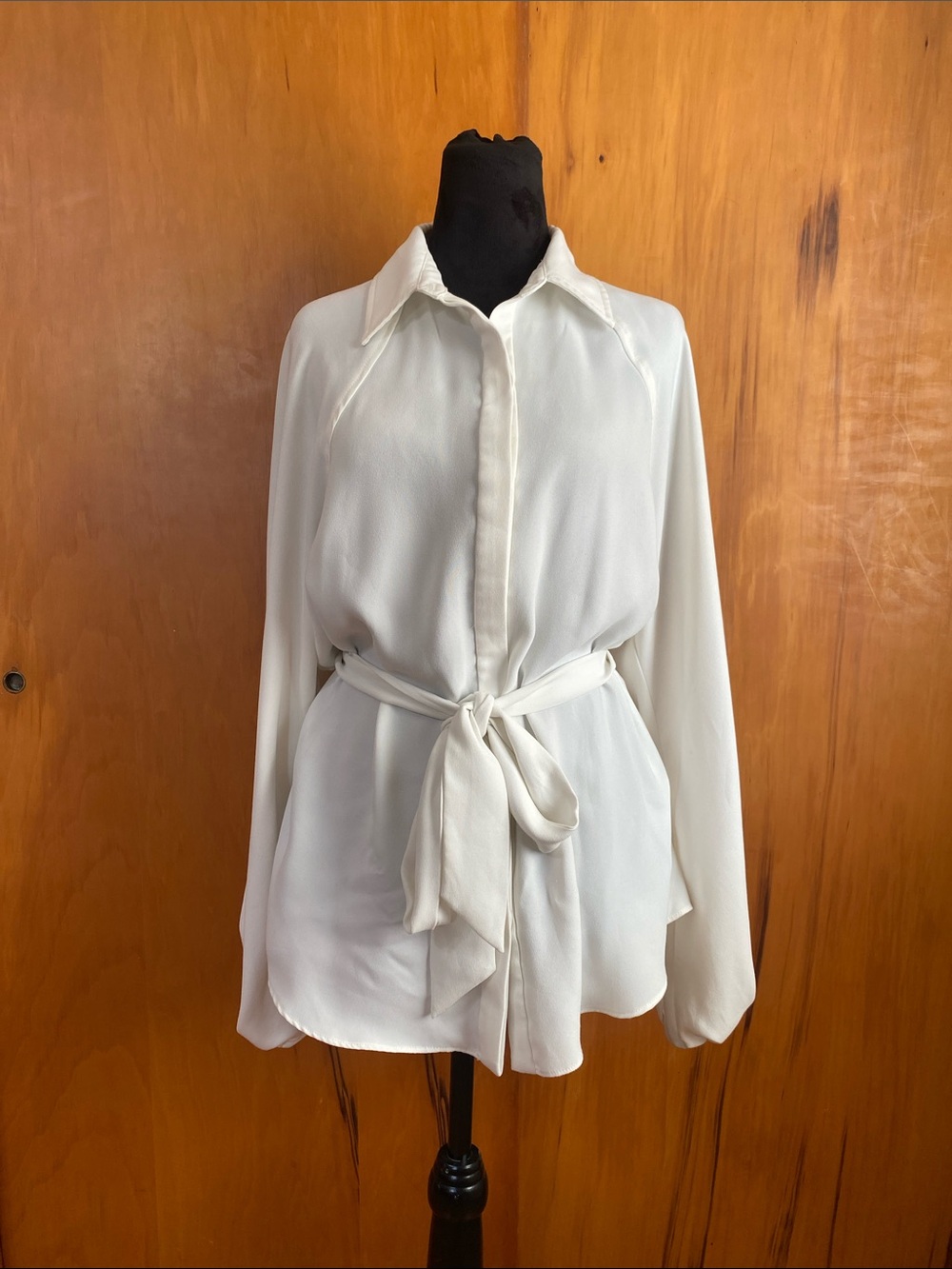 Trina Turk Ivory Tie-Front Button-Down Blouse Tie Waist Neutral Capsule Designer